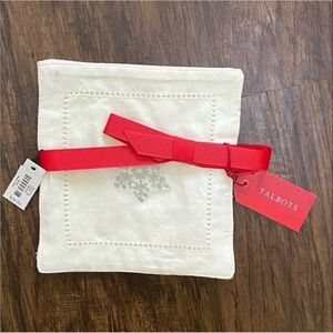 Talbots snow flakes napkins set of 4 size 6”